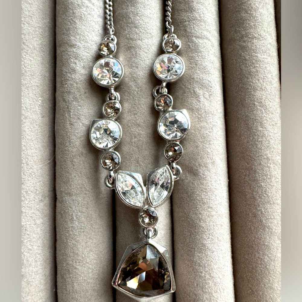 Elegant Givenchy Silver and Crystal Necklace - Picture 1 of 7